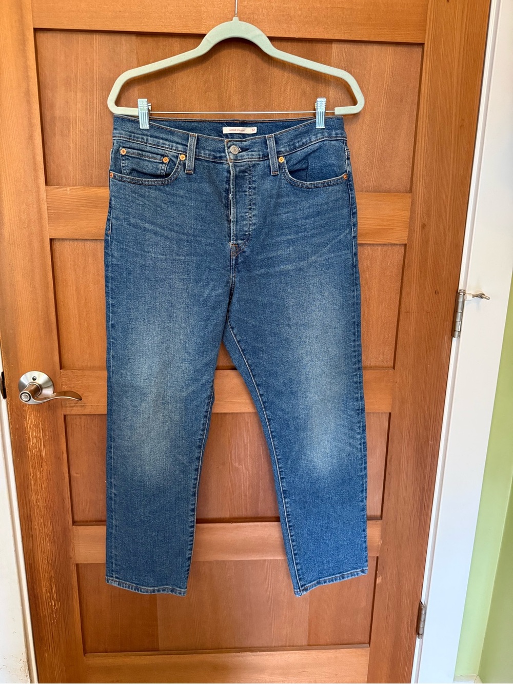 Levi’s Wedgie Straight 32